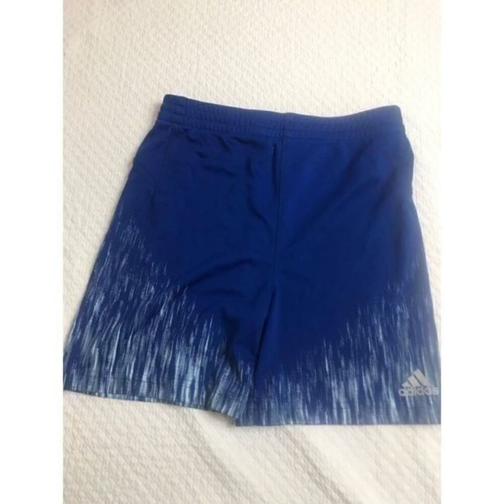 Adidas shorts size 3T. 0011
